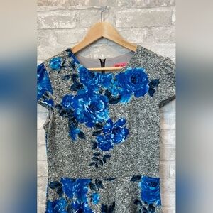 NEW Betsy Johnson Fit & Flare Floral Skater Cap-Sleeves Dress Sz Size 4